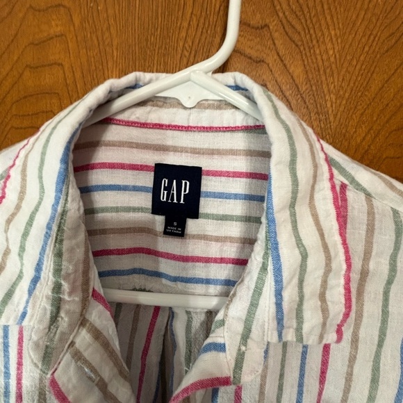 GAP Women’s Casual Striped Button Down Shirt - Red, Blue, White - Picture 3 of 5